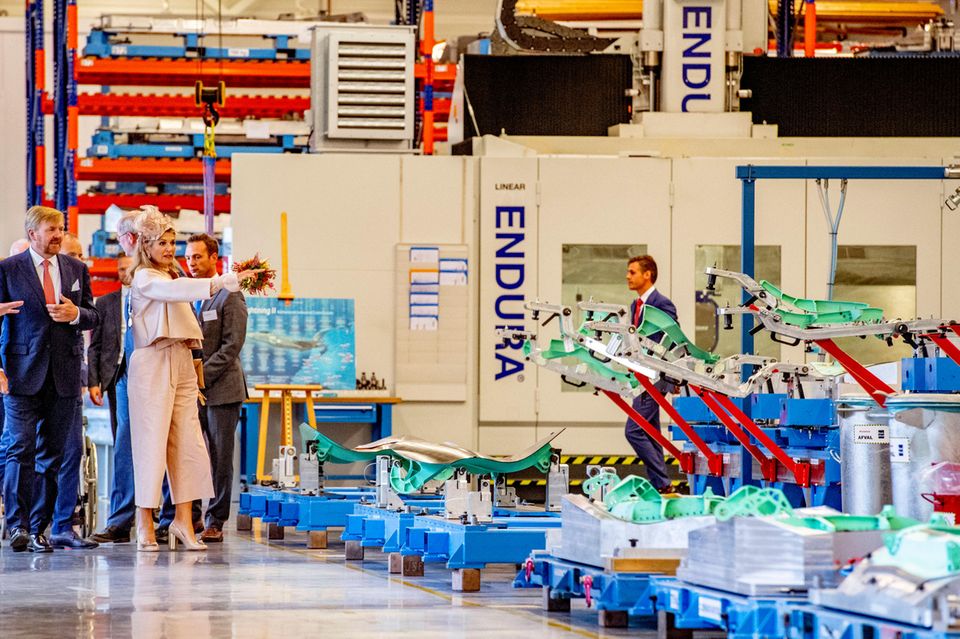Weiter geht es mit der Besichtigung des Luftfahrtunternehmens GKN Fokker. Weiter geht es mit der Besichtigung des Luftfahrtunternehmens GKN Fokker.
