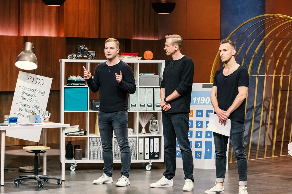 Die Jungs von "Deine Studienfinanzierung" wollen Studenten bei der Beantragung von Bafög helfen. Die Jungs von "Deine Studienfinanzierung" wollen Studenten bei der Beantragung von Bafög helfen.