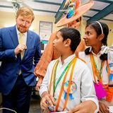 Königin Máxima + König Willem-Alexander: 15. Oktober 2019 Auch Jungen werden in dem Projekt unterrichtet und lernen wie sie im Kampf gegen Gewalt an Frauen und Mädchen unterstützen können.