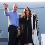 18. Oktober | Tag 5  Bye, bye, Prinz William und Herzogin Catherine! Nach fünf ereignisreichen Tagen in Pakistan reist das Paar zurück nach London. Diesmal hoffentlich ohne Turbulenzen ... 