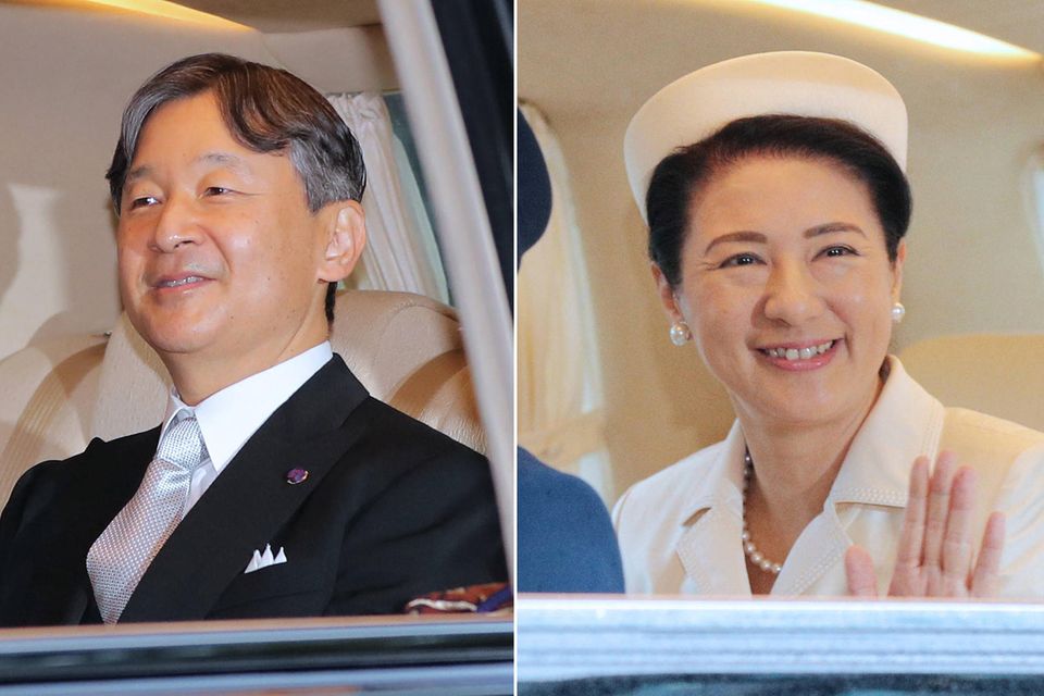 Royals in Japan: Kaiser Naruhito und Kaiserin Masako fahren zum Kaiserpalast in Tokio. Kaiser Naruhito und Kaiserin Masako fahren zum Kaiserpalast in Tokio.