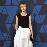 Monochrom: Charlize Theron in Tom Ford
