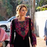 Königin Rania von Jordanien soll bei einer Größe von 1,67 Meter etwa 55 Kilogramm auf die Waage bringen. 