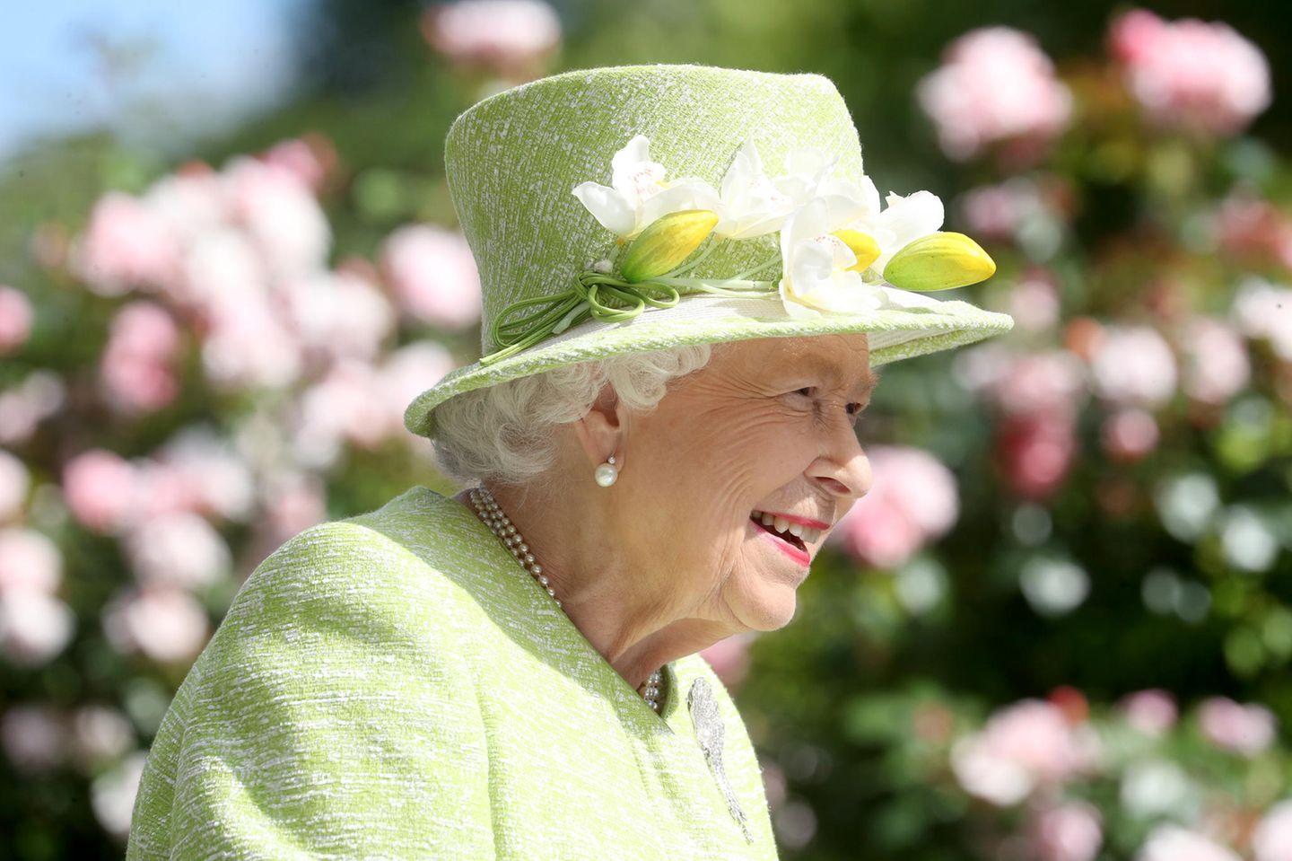 Queen Elizabeth trug in Ascot 2019 Pastellgrün.