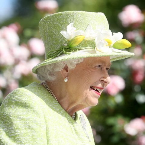 Queen Elizabeth trug in Ascot 2019 Pastellgrün.