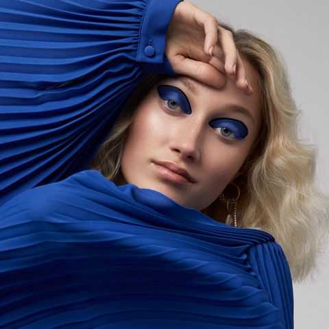 Fotos: Frauke Fischer; Produktion: Bettina Hetzenecker; Make-up: Melanie Schöne/Nina Klein für Lancôme 