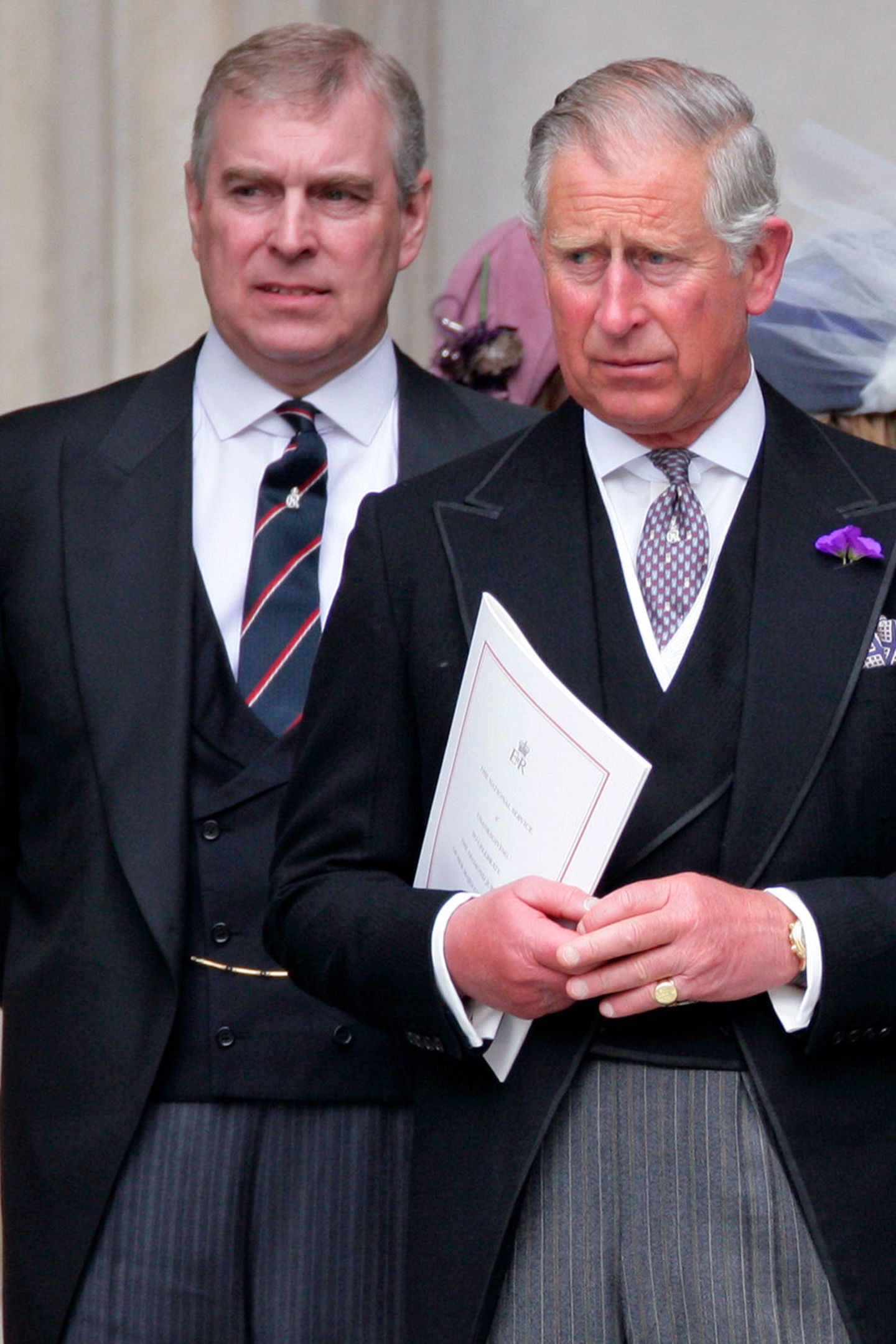 Prinz Charles Schließt er Prinz Andrew aus dem Königshaus aus? GALA.de Foto Foto