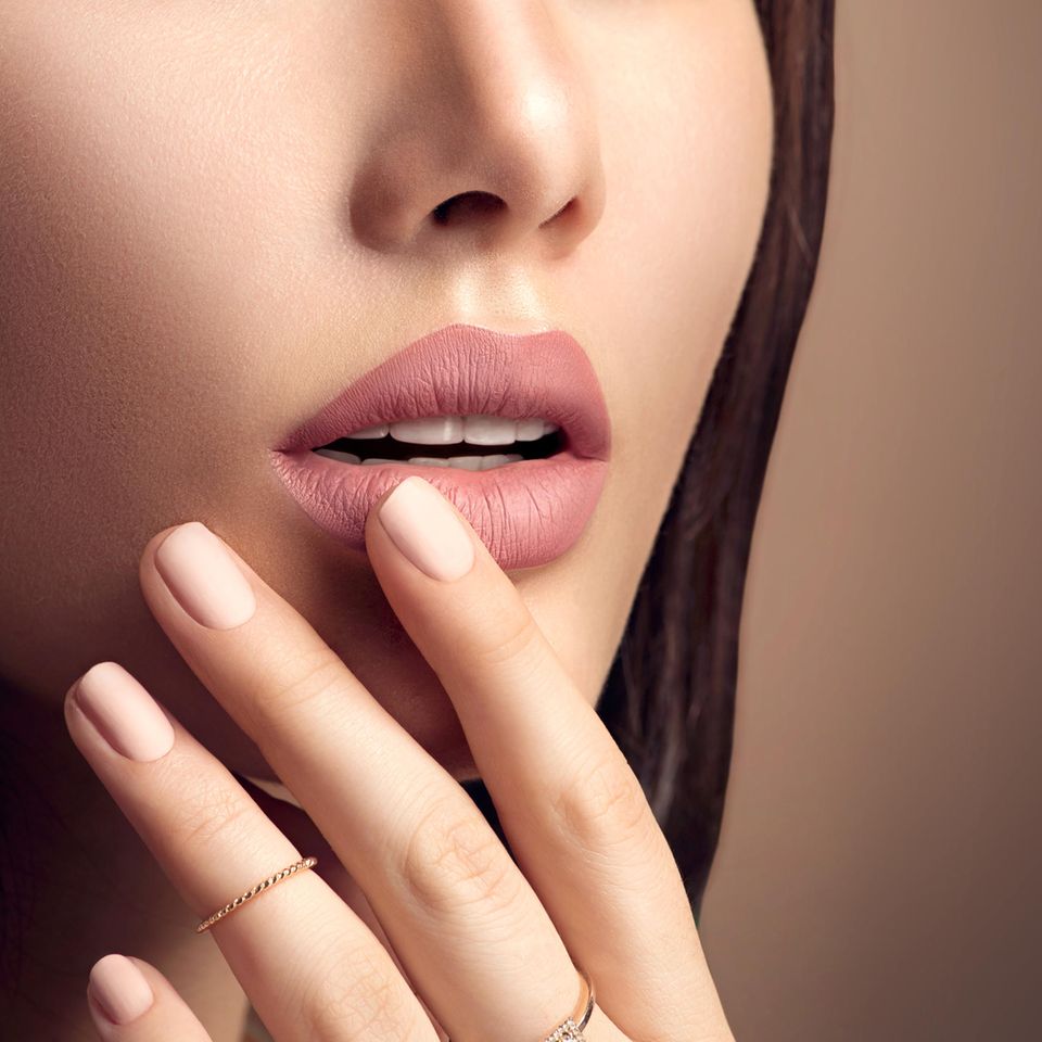 Ballerina Nails liegen ganzjährig im Trend. 