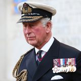 Prinz Charles ist sichtlich berührt. Sir Donald Gosling war Vizeadmiral der britischen Marine und ein guter Freund der Königsfamilie. Er verstarb bereits im September.