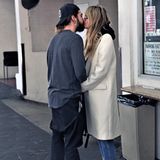 12. Dezember 2019  Nach dem gemeinsamen Lunch im Giorgio Baldi Restaurant in Beverly Hills, küssen sich Tom Kaulitz und Heidi Klum auf der Straße zärtlich. 