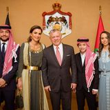 25. Mai 2019  Mit fröhlichen Gesichtern feiert die jordanische Königsfamilie den 73. Unabhängigkeitstag in der Hauptstadt Amman. Nur Prinzessin Iman fehlt leider.