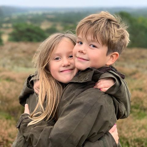2020  Prinzessin Josephine und Prinz Vincent von Dänemark sind ein Herz und eine Seele. Heute, am 8. Januar, feiert das süße Zwillingspaar seinen neunten Geburtstag. Tillykke!
