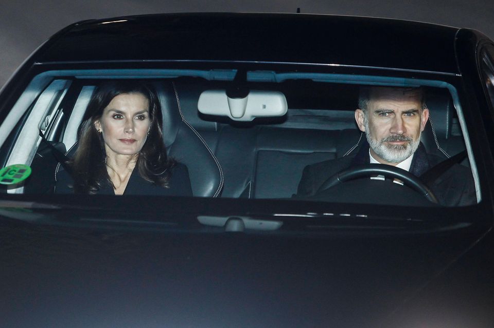 Infanta Pilar de Borbón (†): Das spanische Königspaar Letizia und Felipe Das spanische Königspaar Letizia und Felipe