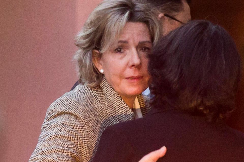 Infanta Pilar de Borbón (†): Infanta Pilars Tochter Simoneta Gomez-Acebo kann ihre Tränen nicht verbergen Infanta Pilars Tochter Simoneta Gomez-Acebo kann ihre Tränen nicht verbergen