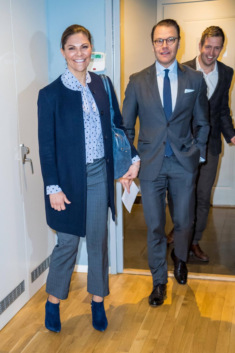 Kronprinzessin Victoria und Prinz Daniel bei einem Firmenbesuch Kronprinzessin Victoria und Prinz Daniel bei einem Firmenbesuch