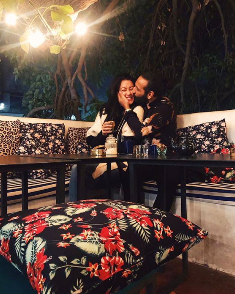 10. Januar 2020  Einen romantischen Abend wie aus 1001 Nacht verbringen die Turteltauben Rebecca Mir und Massimo Sinató in ihrem Winterurlaub in Marrakesch.