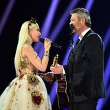 Romantik pur auf der Bühne der Grammys: Gwen Stefani und Blake Shelton performen gemeinsam.