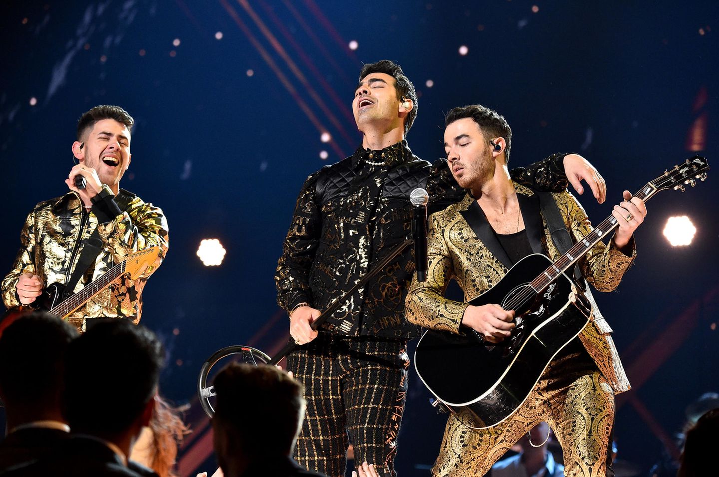 Brüderlich: Nick, Joe und Kevin Jonas geben auf der Grammy-Bühne alles.