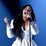 Starke Emotionen zeigt Demi Lovato bei ihrer Performance.