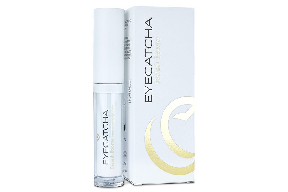 Das Wimpernserum von Eyecatcha mit Verpackung Das Wimpernserum von Eyecatcha mit Verpackung
