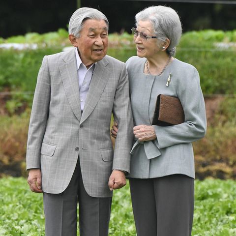  Das emeritierte Kaiserpaar Akihito und Michiko