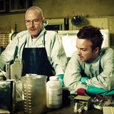 Fünf Staffeln lang von 2008 bis 2013 ging es für Bryan Cranston in der Rolle des Chemielehrers Walter White und Aaron Paul als sein ehemaliger Schüler Jesse Pinkman ums illegale Kochen von Drogen.