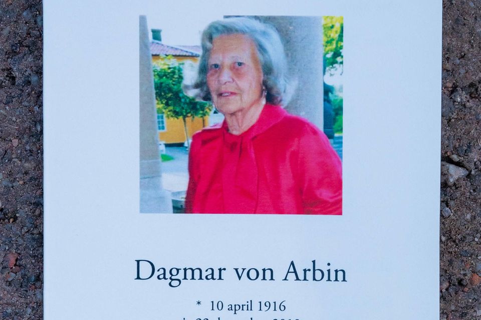 Schwedische Royals: Dagmar von Arbin wurde 103 Jahre alt. Dagmar von Arbin wurde 103 Jahre alt.