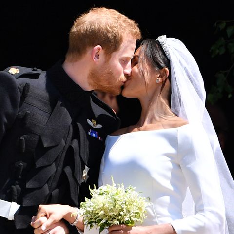 Auch Herzogin Meghan trägt einen Brautstrauß mit Myrte, als sie am 19. Mai 2018 Prinz Harry heiratet.