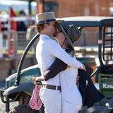 Dass Kaley Cuoco und ihr Ehemann Karl Cook nicht nur am Valentinstag eine Einheit sind, zeigt der "Big Bang Theory"-Star mit diesem innigen Paar-Schnappschuss.