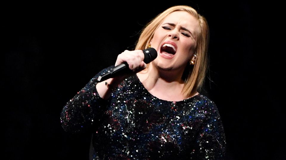 Adele: Starker Hochzeits-Auftritt