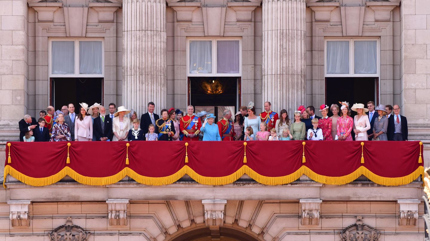 News Im Video Buckingham Palast Renovierungsarbeiten Bringen Diesen Fund Unter Den Dielen Hervor Gala De