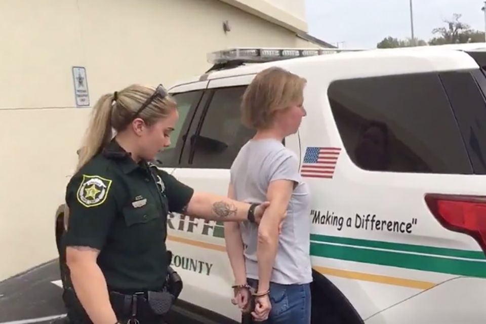 Sarah Boone wird verhaftet