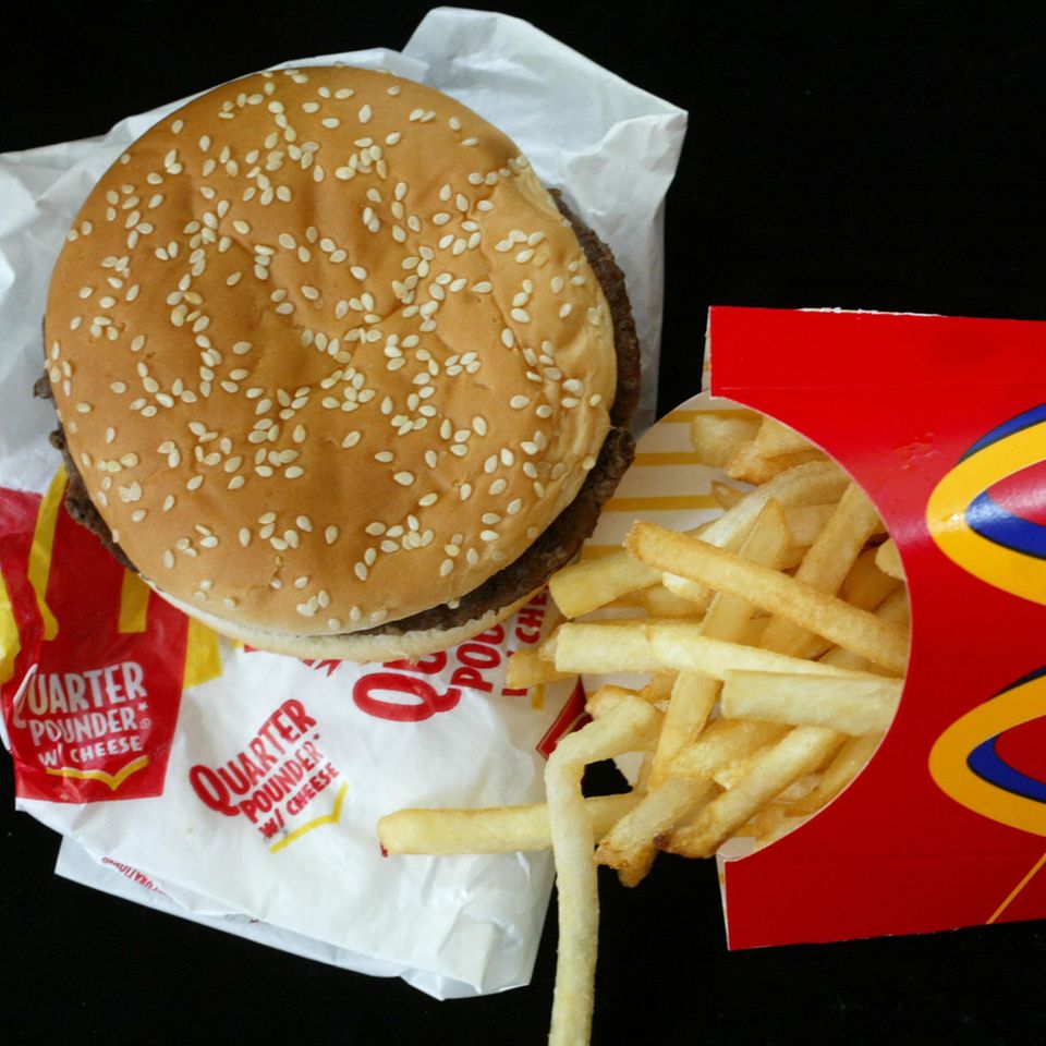 McDonald's Verkaufsschlager: der Hamburger Royal TS hier in der Kombi mit Pommes frites