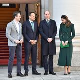 Auch Leo Varadkar, dem Premierminister von Irland, statten William und Kate einen Besuch ab. Matt Barrett (l.), der Lebensgefährte Varadkars, ist im Government Building in Dublin mit von der Partei.