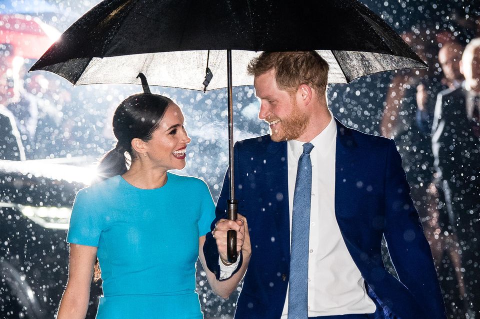 Herzogin Meghan und Prinz Harry - trotz Regen perfekt in Szene gesetzt.