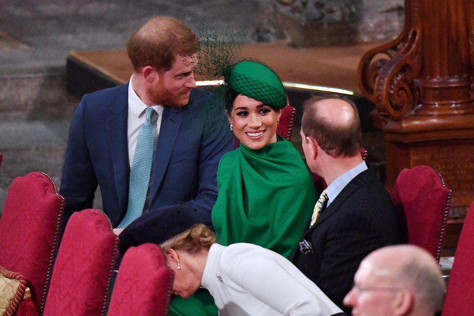 Herzogin Meghan hält einen Plausch mit Prinz Edward.
