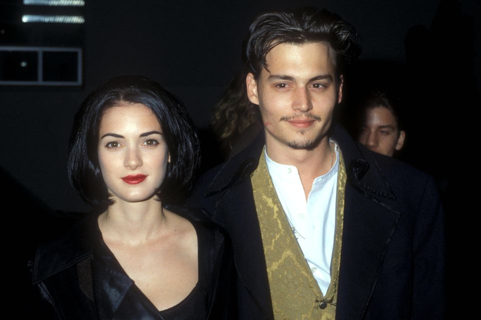 Winona Ryder + Johnny Depp 1990