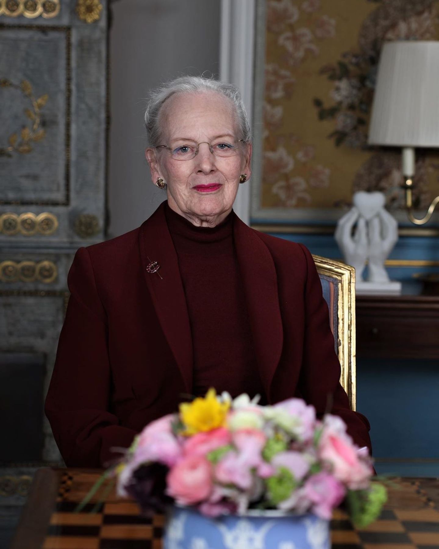 Royals Frederik, Mary und Margrethe Die dänischen Royals erscheinen
