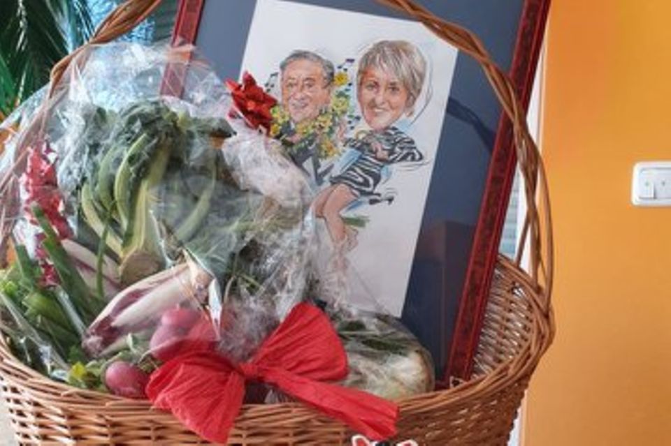 Richard Lugners Geschenke für seine Lebensgefährtin Karin Karrer