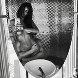 Nackt-Selfie von Emily Ratajkowski