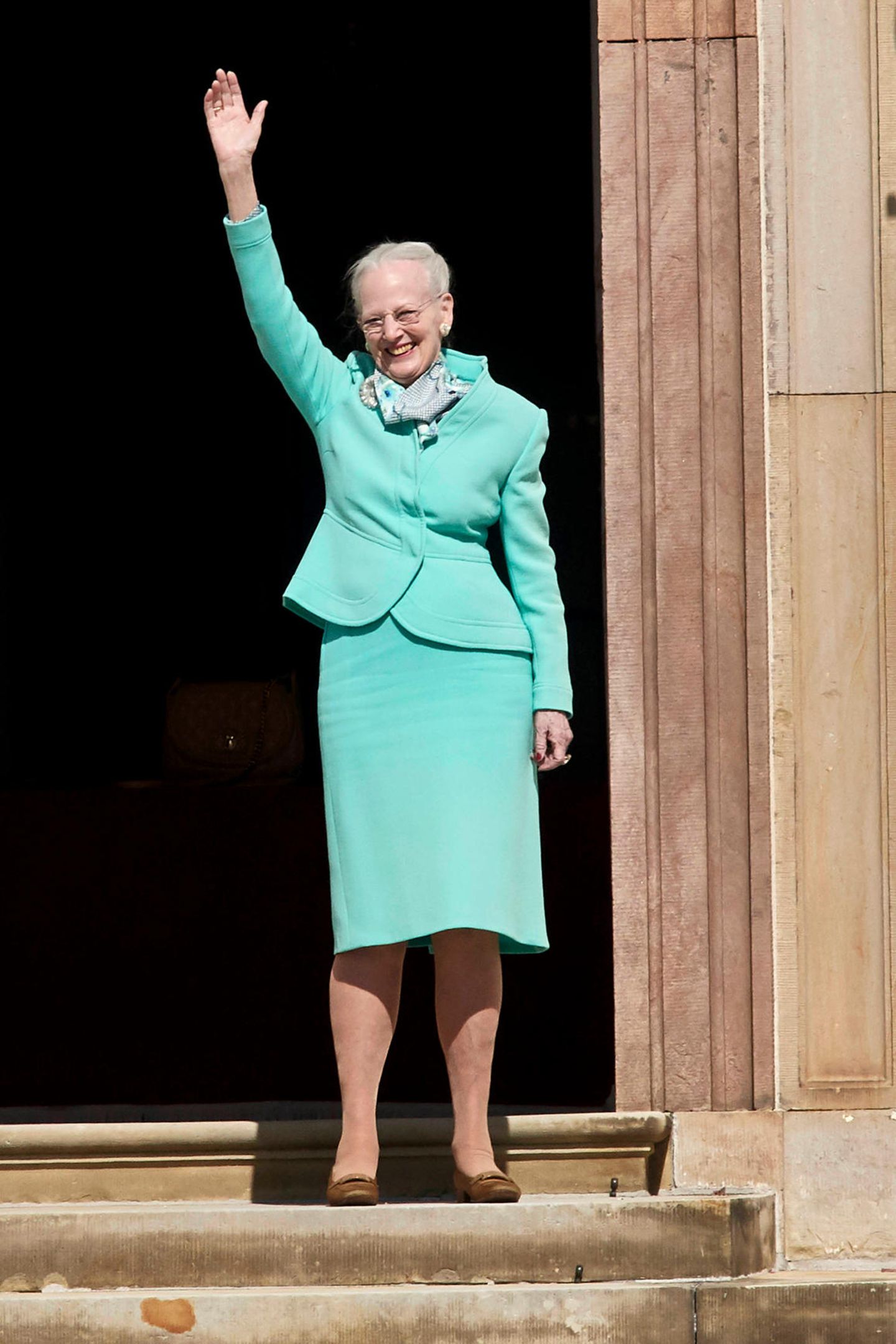 Königin Margrethe trägt einen mintgrünen Zweiteiler zum 80. Geburtstag