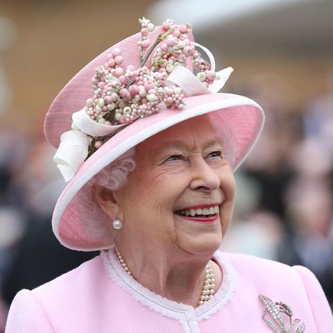 Queen Elizabeth wurde am 21. April 1926 als Elizabeth Alexandra Mary Windsor in London geboren.