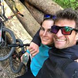 26. April 2020  FC Bayern-Star Thomas Müller und seine Frau Lisa genießen den Sonntag. Mit dem Fahrrad querfeldein durchs Wäldchen fahren und die Sonne genießen. Immer schön in Bewegung bleiben...