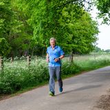7. Mai 2020  König Philippe von Belgien zeigt sich von seiner sportlichen Seite. Zur Unterstützung der Initiative "Robin Food" sammelt er mit seiner Teilnahme an der "Covid-19km Challenge" Spenden zu Gunsten der Tafeln im Rahmen der Coronakrise.