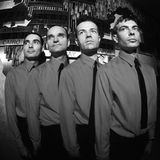30. April 2020: Florian Schneider-Esleben (73 Jahre)  Trauer um eine Musiklegende: Als Mitbegründer der Band "Kraftwerk" gilt Florian Schneider (2. v.l.) als einer der Pioniere der elektronische Popmusik. Er starb nach einer kurzen Krebserkrankung in Düsseldorf.