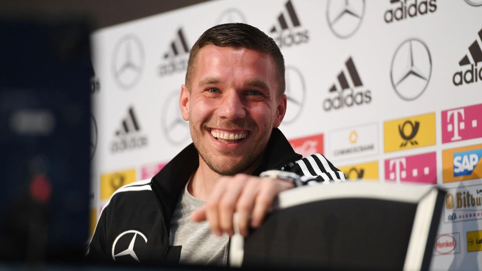 Das Supertalent: Lukas Podolski positiv auf Coronavirus ...