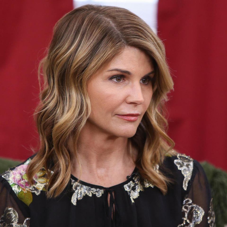 Lori Loughlin