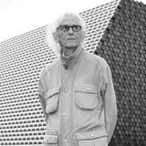 31. Mai 2020: Christo (84 Jahre)  Trauer in der Kunstwelt: Zusammen mit seiner schon 2009 verstorbenen Frau Jeanne-Claude schuf der "Verpackungskünstler" Christo spektakuläre Großprojekte, wie z.B. die Verhüllung der Berliner Reichstags 1995. Er verstarb nun in seinem Haus in New York.