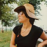 5. Juni 2020  Birgit Schrowange schwelgt in Erinnerungen an vergangene Sommertage und überrascht ihre Fans mit diesem lässigen Schnappschuss aus der Vergangenheit. "Schon immer 'ne coole Lady gewesen", kommentiert auch Moderator-Kollege Marco Schreyl ihren Instagram-Post. 