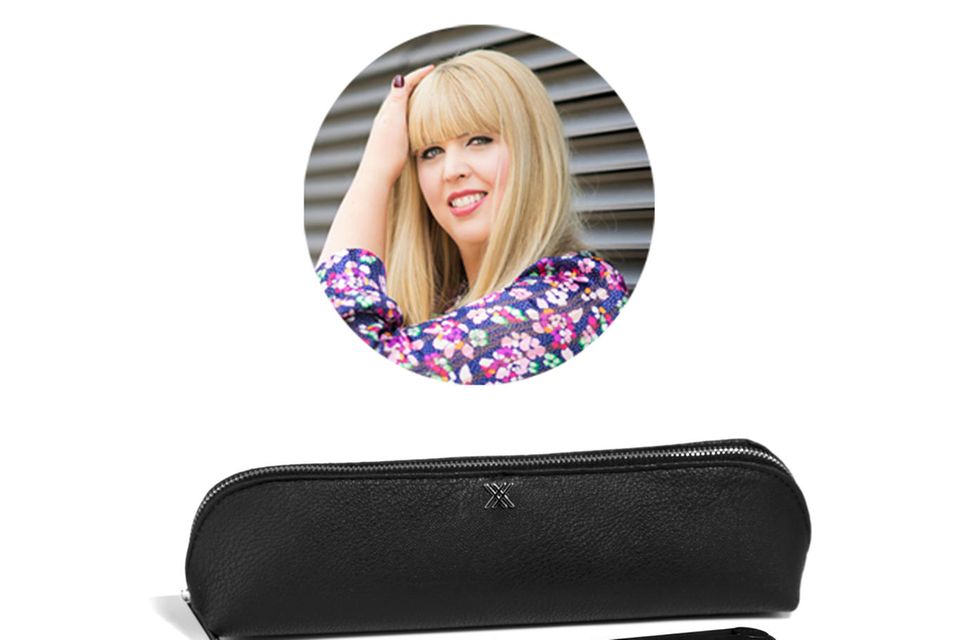 GALA Beauty Probe : Wellen, glatte Haare, Locken: Beauty-Director Nane testet das ultimative Haartool für jeden Style. Wellen, glatte Haare, Locken: Beauty-Director Nane testet das ultimative Haartool für jeden Style.